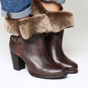 NWOT UGG Jayne Fold-Over Cuff Sheepskin Fur-Lined Heeled Ankle Boots Suze 9